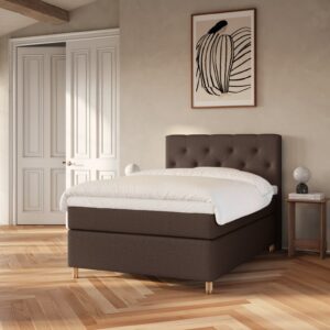 Nora Nordlys | 140x200 | Mørk brun