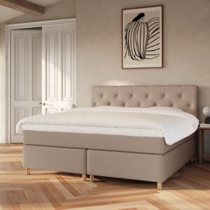 Nora Nordlys | 200x200 | Brun