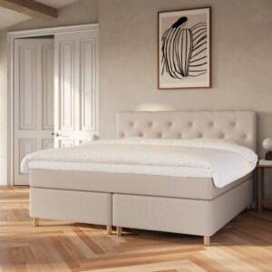 Nora Nordlys | 200x200 | Sand