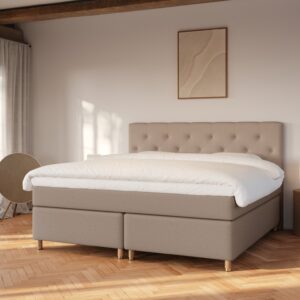 Nora Fjäll | 220x220 | Brun