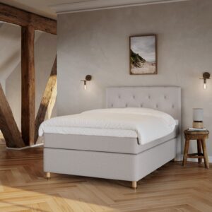 Nora Fjord | 140x200 | Lys grå