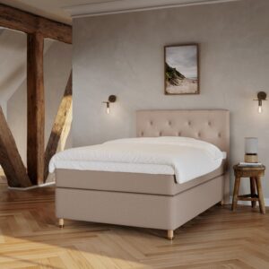 Nora Fjord | 140x200 | Brun