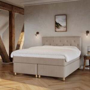 Nora Fjord | 180x210 | Bouclé latte