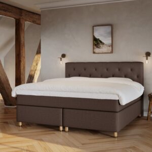 Nora Fjord | 210x210 | Mørk brun