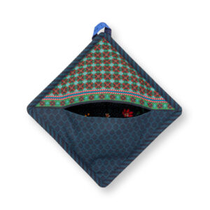 Pot Holder Square Berry Blues  22x22cm