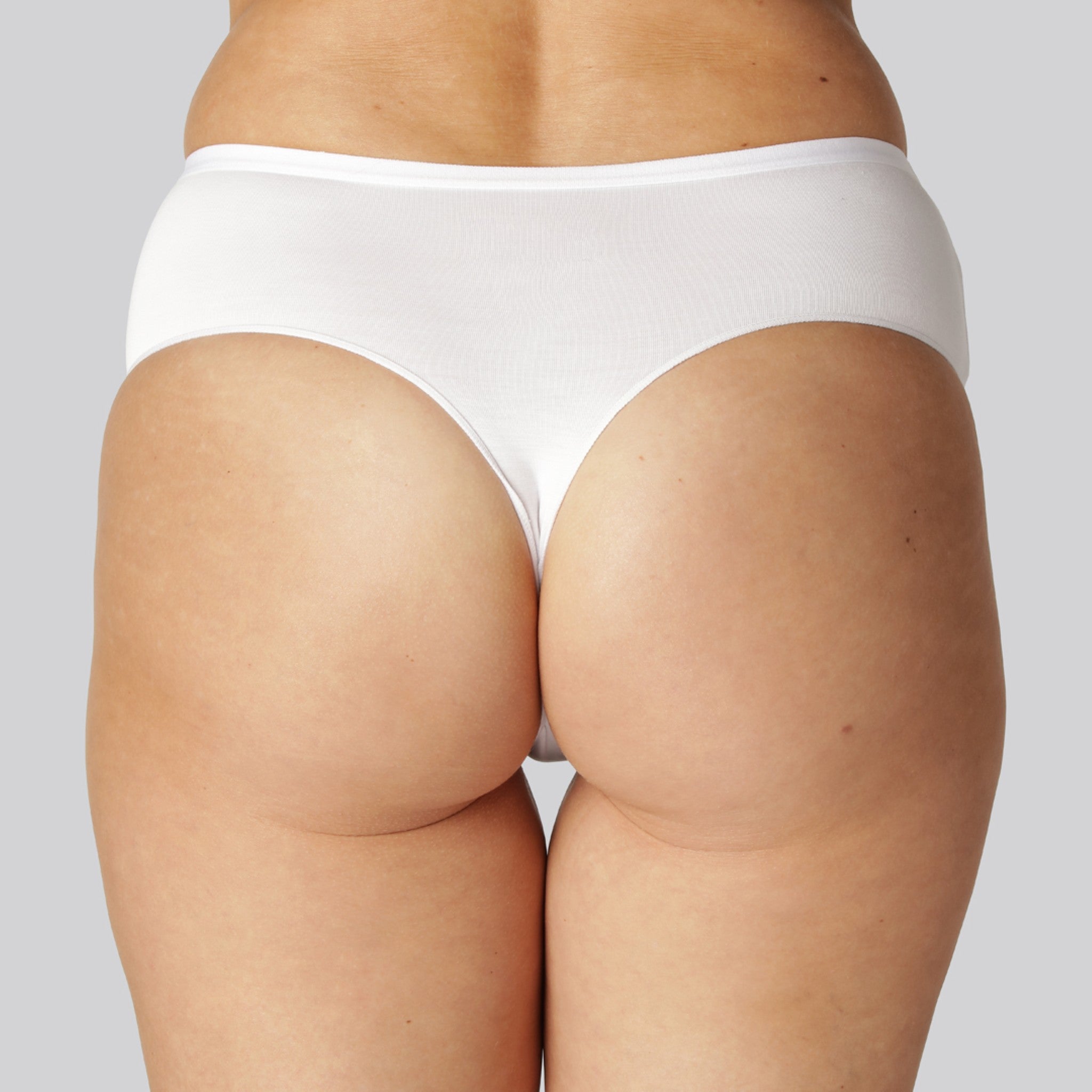 Bambus højtaljet g-streng trusse i hvid til damer - Bambuni