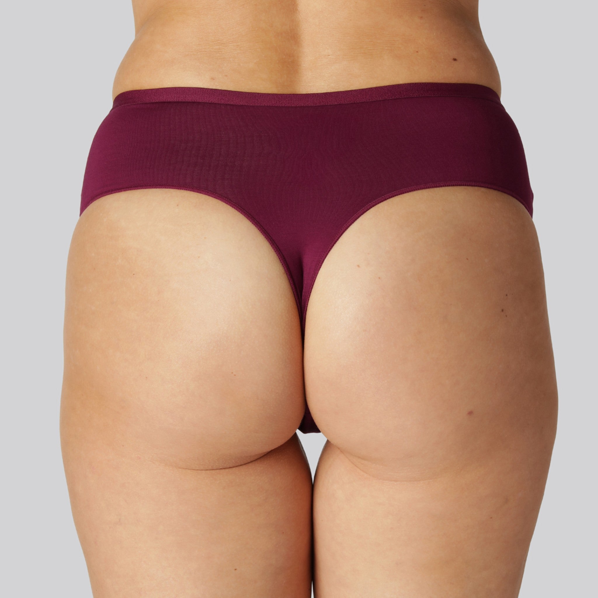 Bambus højtaljet g-streng trusse i bordeaux til damer - Bambuni