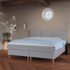 Svanhild | 210x210 | Lys grå