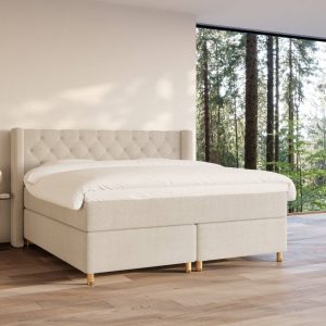 Eira | 220x220 | Bouclé cream